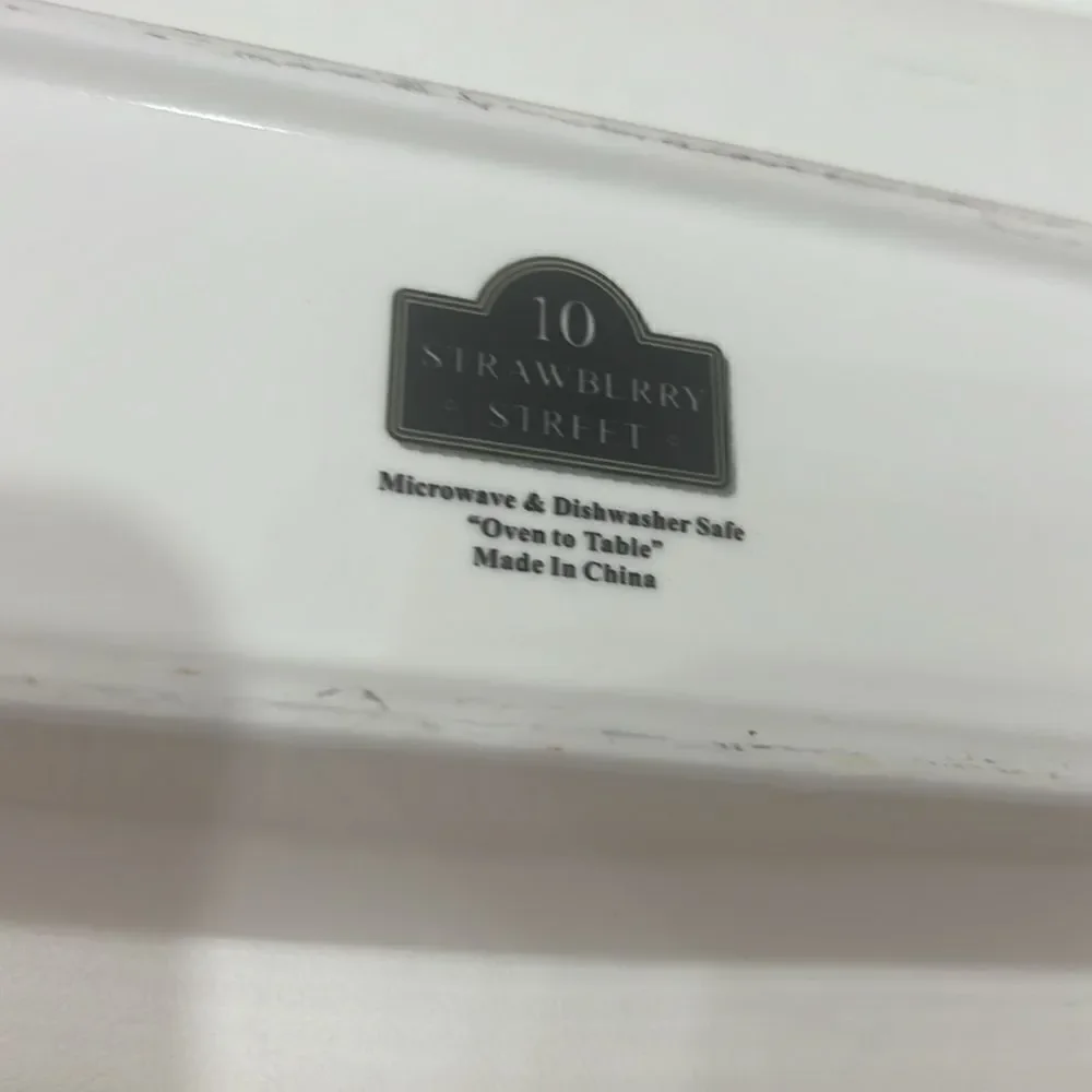 10 Strawberry Street Oven To Table White Rectangle Baking Dish 15 1/2 In Long